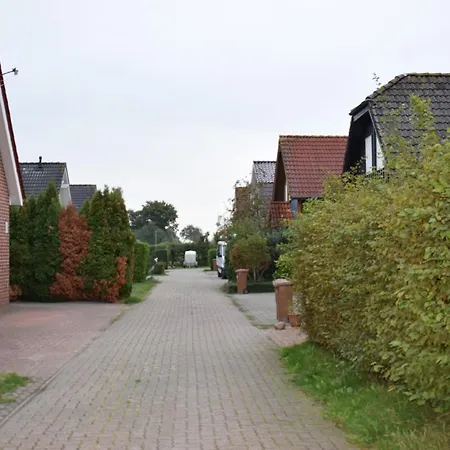 Freistehendes In Mit Terrasse, Garten Und Grill * Heede